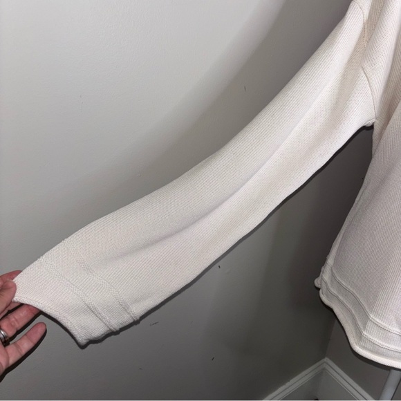 Life Is Good NEW Strawberry embroidered sweater long sleeve roll hem size Medium - Picture 3 of 11